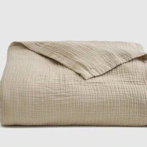 QUINCE Organic Airy Gauze Blanket Dune Color NWOT